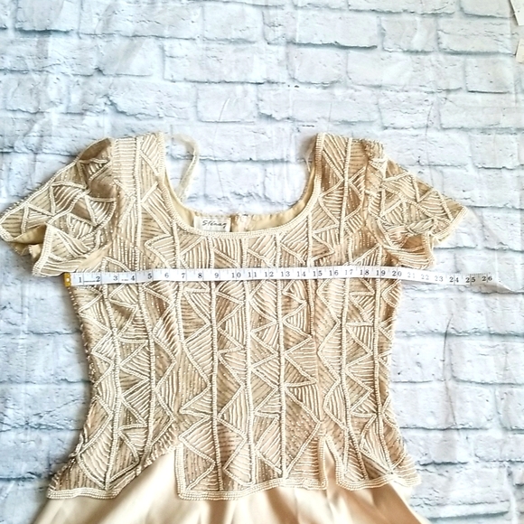 Stenay Formal Dress - Picture 6 of 10